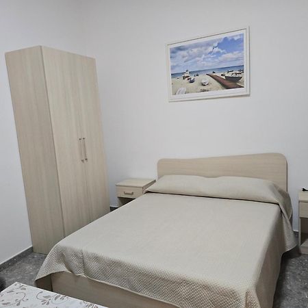 Da Massimo 1 Bed & Breakfast Marina di Schiavonea Dış mekan fotoğraf